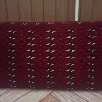 پشتی قرمز زیبا