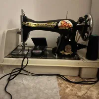 چرخ خیاطی قدیمی پدالی تمیز سالم کارکرده