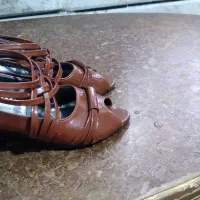 دوجفت کفش مجلسی درحدنو