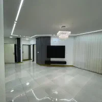 انتخاب درست/ طبقه دوم ،نورگیر عالی/ مشاور کوهسرخی