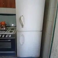 یخچال گاز|یخچال و فریزر|اندیشه, اندیشه فاز ۲|دیوار