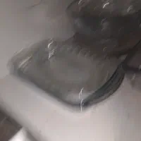 آجیل خوری و ظرف مرغ شکم پر فقط ۱تومن