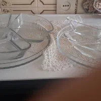 تعدادی ظرف وظروف اشپز  خانه در حد نو