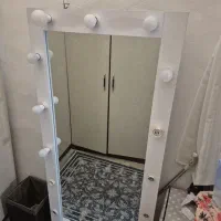 ایینه چراغ دار