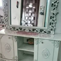 کنسول و آینه و میز آرایش
