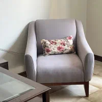 مبلمان ۷ نفره با میز وسط