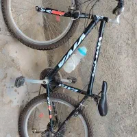 دوچرخه ۲۶ در حد صفر لاستیک و همه وسایل نو
