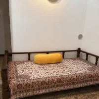 تخت سنتی قدیمی