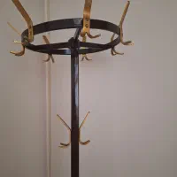 چوب لباسی ایستاده