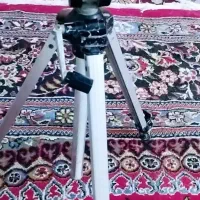 سه پایه دوربین فیلمبرداریو عکاسی