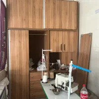 میز کامپیوتر و جالباسی و ۶ کشو