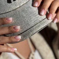 استخدام دستیار ناخن کاملا حرفه ای با حقوق عالی