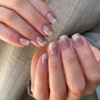 آموزش و خدمات ناخن و مژه الوند