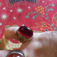 انگشتر عقیق سیاه سرخ یمن کهنه..رکاب طلا عیار پاین