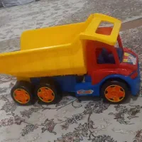 کامیون اسباب بازی