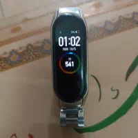 یک عدد ساعت می بند 4