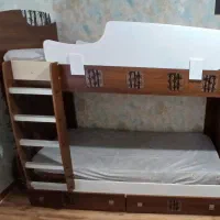تخت دو طبقه (شرکتی اپادانا)