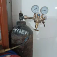 کپسول اکسیژن و وسایل مالیمتر