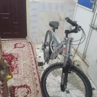 دوچرخه|دوچرخه، اسکیت، اسکوتر|زاوه, |دیوار
