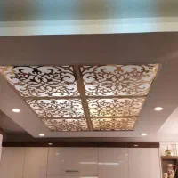 . نصب انواع کاغذ دیواری. نقاشی ساختمان