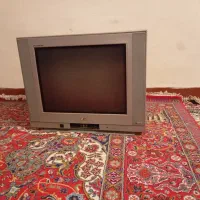 تلویزیون در حد نو سالم سالم بدون کوچکترین مشکل