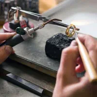 آموزش طلا و جواهرسازی و فروشندگی طلا