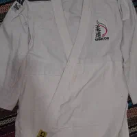 لباس جودو نو فقط ۲ یا ۳ بار استفاده شده