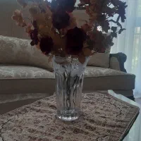 گلدان سوگا ژاپن و۶تا شاخه گل مصنوعی