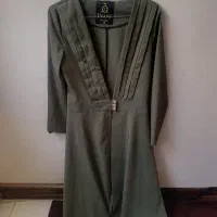 مانتو بهمراه سارافن زیرش