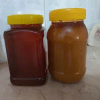 عسل کاملا طبیعی