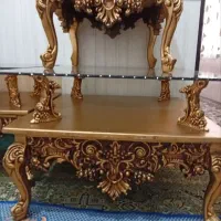 جلو مبلی و دوتا میز عسلی دو طبقه