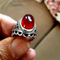 انگشتر فدیوم  عقیق سرخ سیاه کهنه یمنی طوق دار