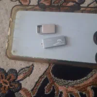 فلش 8 گیگ با فلش 4 گیگ رم 16