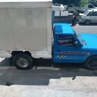 راننده با ماشین نیسان یخچال دار