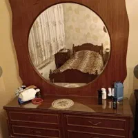 فروش اینه و کنسول انتیک و بسیار قدیمی
