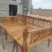 تخت سنتی وساده موجود داریم