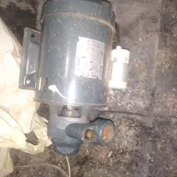 پمپ آب نیمه اسبی نوسالم کارنکرده ایتالیای