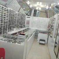 ویترین کامل مغازه با تمام اجناس یکجا