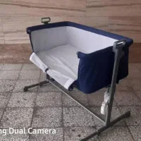 تخت کنار مادری خارجی چلینو