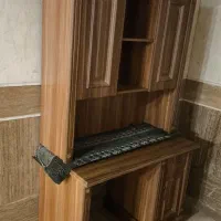 میز تحریر نوجوان آپادانا
