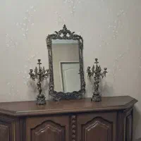آینه و شمعدان برنج و کنسول تمام چوب