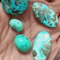 انگشتر سنگ فیروزه اصل نیشابور نو رگه طلا