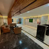 لابــی-مجلل-رو-بــه-آفتاب-75-متر