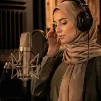 گویندگی و نریتوری کاملا حرفه ای محصولات وخدمات
