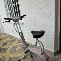 دوچرخه ثابت ورزشی