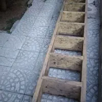 نردبان پله فوق محکم چوبی روسی برای مصارف خواص