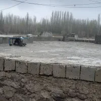بلوک دیواری درجه یک شکستگی به عهده خود