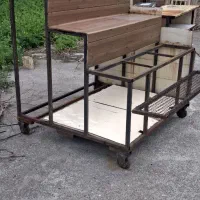میز۴طبقه چرخدار مقاوم