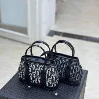 کیف|کیف، کفش، کمربند|آزادشهر, |دیوار