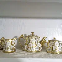 قهوه خوری عصرانه خوری طلایی مارک